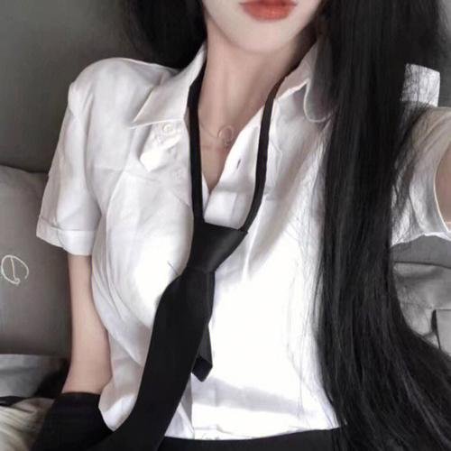 阿姆齐亚·金的竞争对手封面